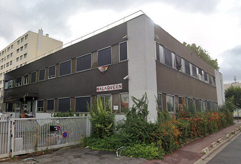 Vue sur le bâtiment Malaqueen
