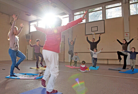 Yoga en famille © Xavier Curtat